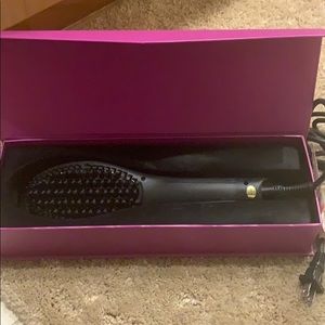 Barely used PYT hair styling brush